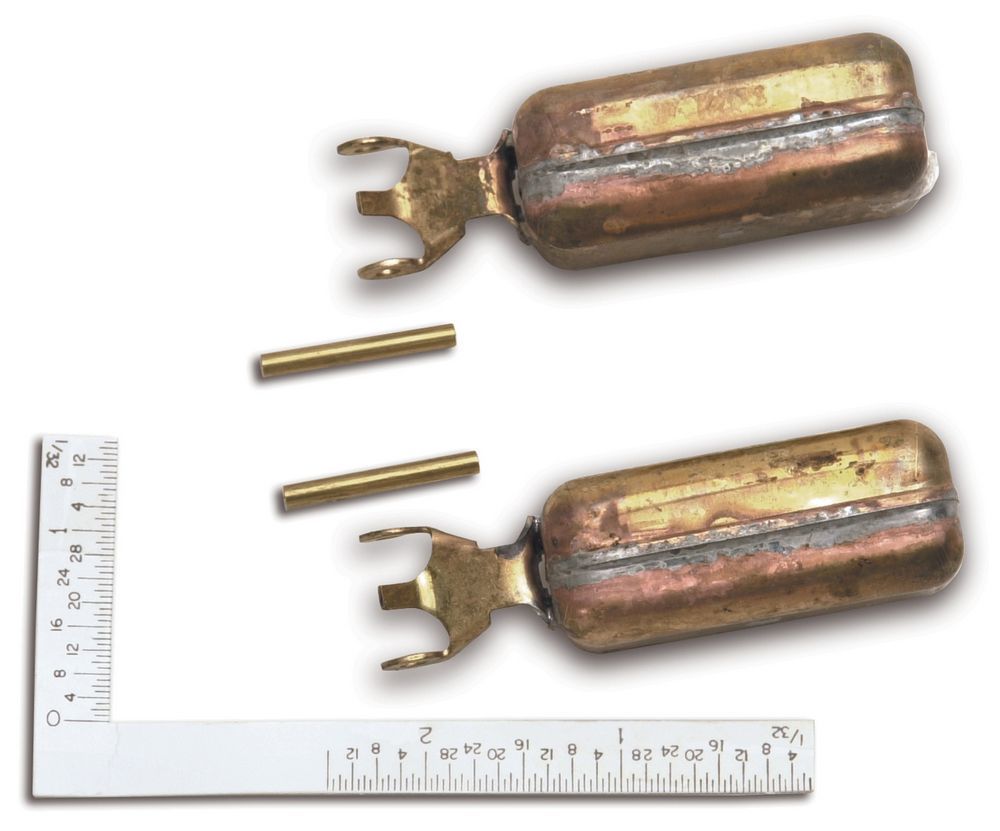 [EDE1469] Edelbrock - Float & Hinge Pin Kit