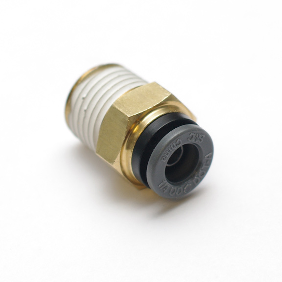[ART31956000] Fitting Str 1/4 NPT to 3/8 Airline